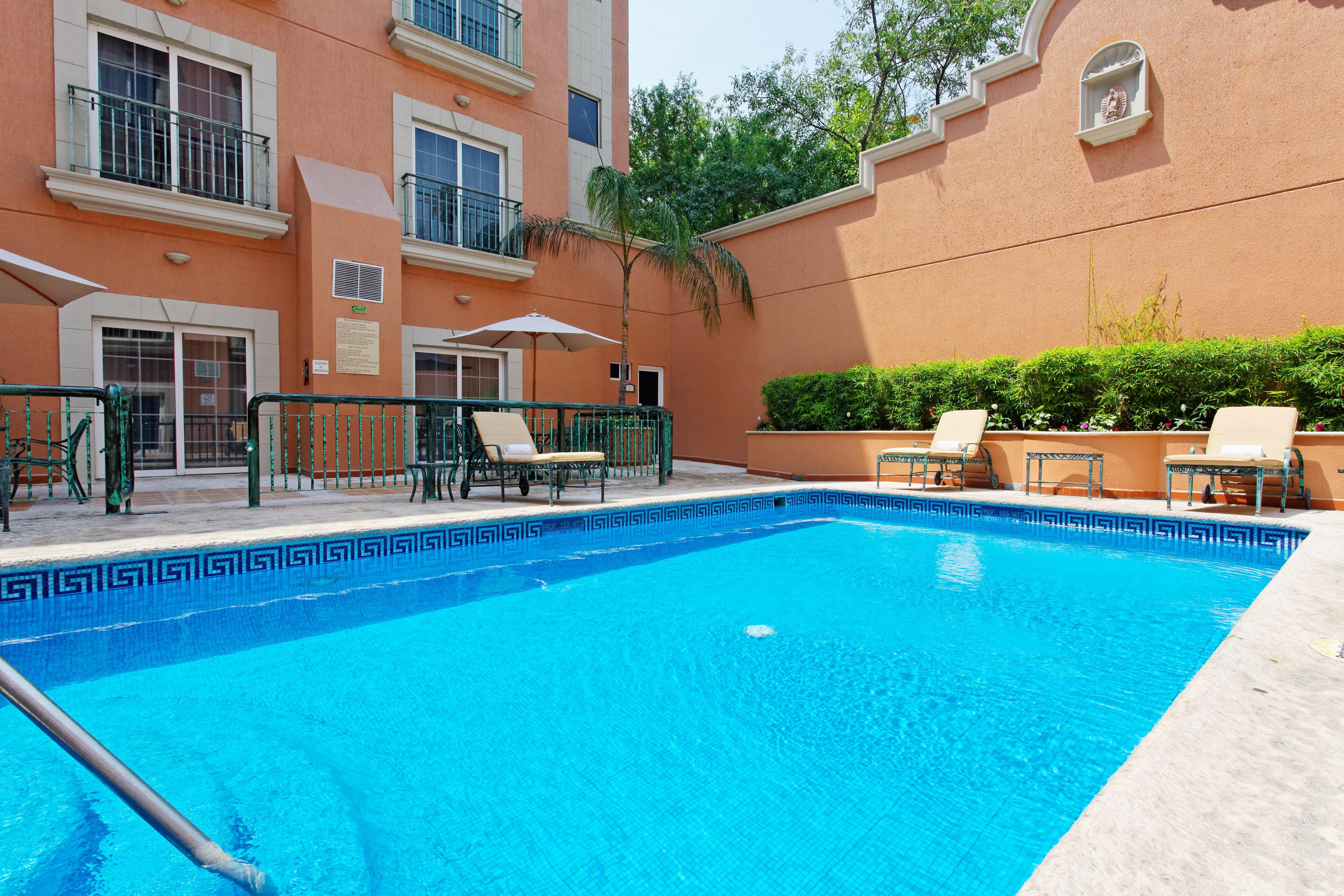 Holiday Inn Express Monterrey Galerias-San Jeronimo By Ihg Exterior foto